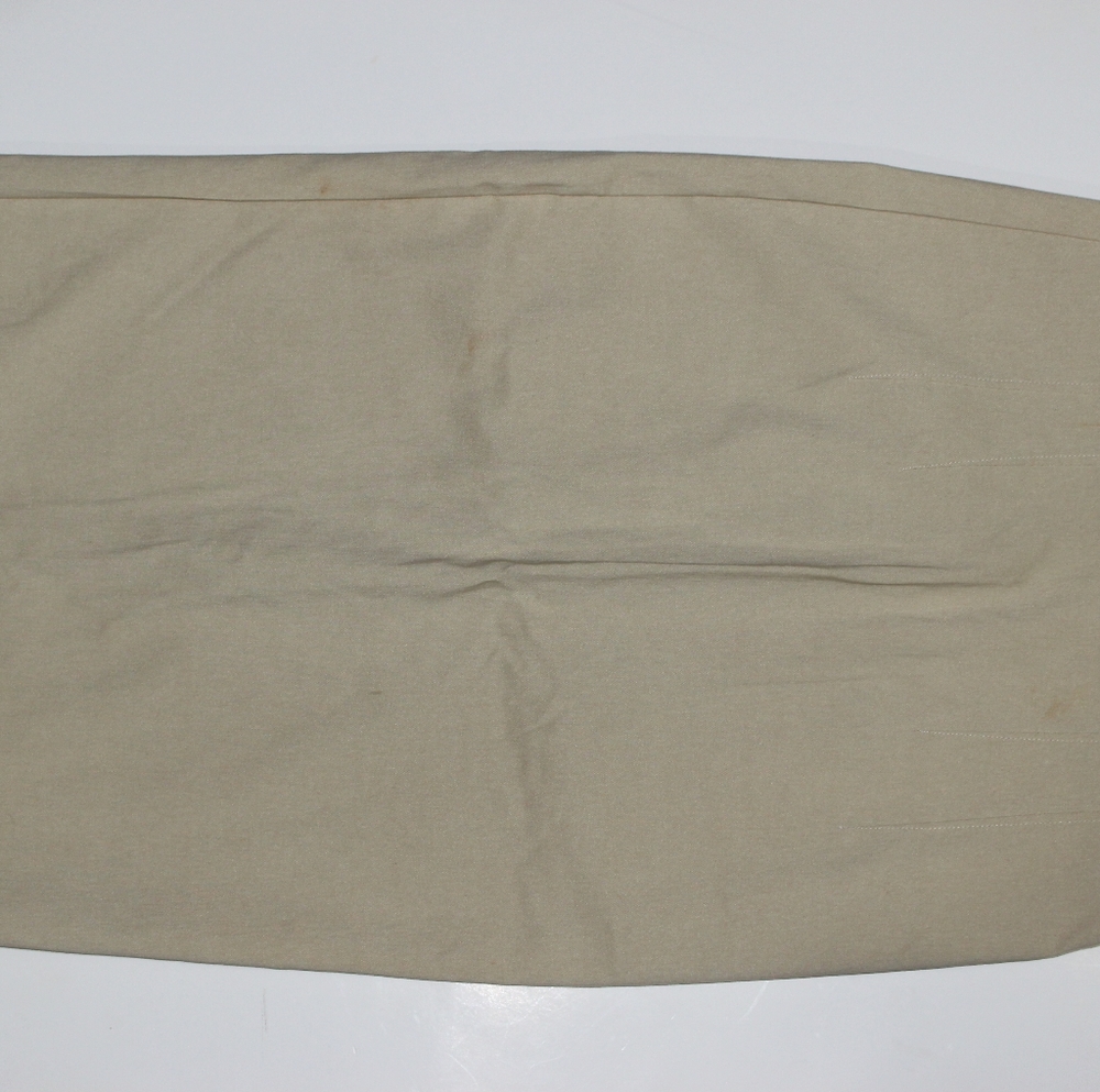 Pleated cream pencil skirt SzL